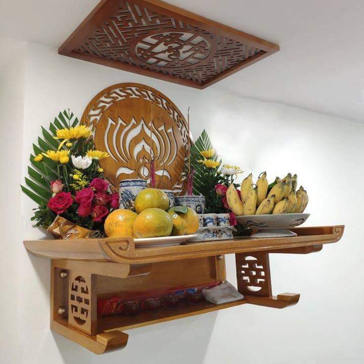 bàn thờ treo tường