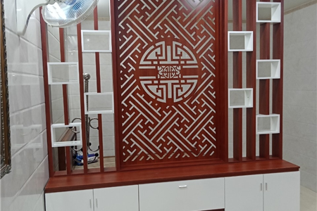 Làm vách kệ tivi kiêm vách ngăn trang trí phòng khách tại Lạch Tray - Hải Phòng